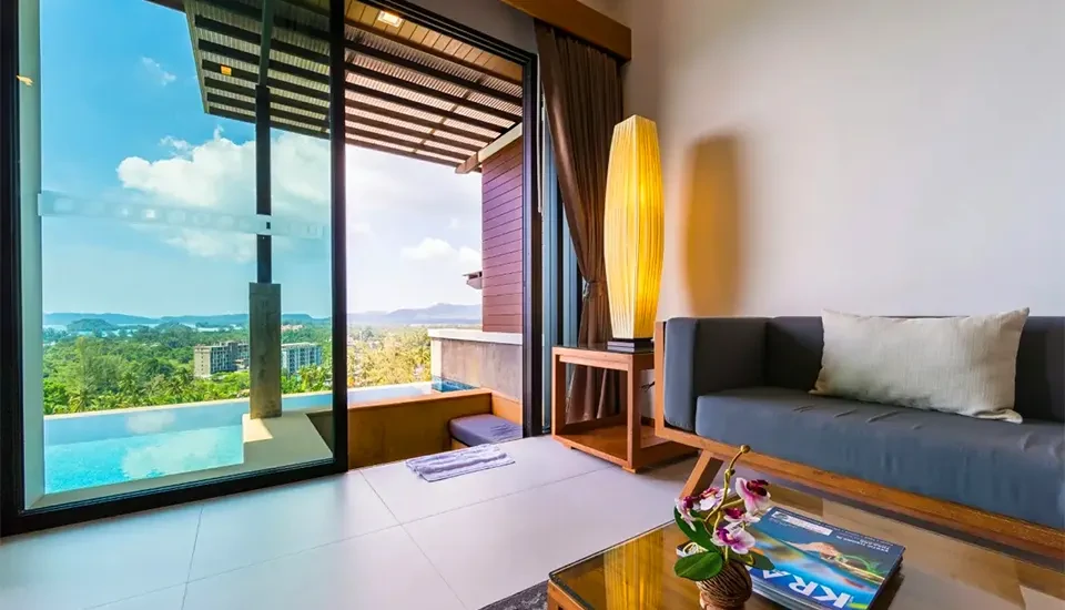 هتل آنداکری پول ویلا